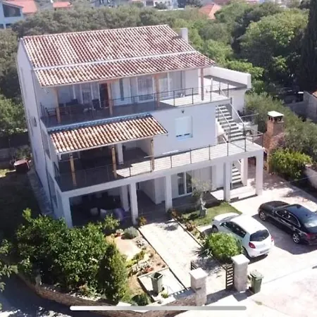 In With Sea View, Balcony, Air Conditioning, Wifi 5075-1 Appartamento