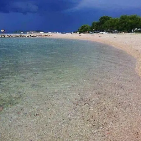 Appartamento In With Sea View, Balcony, Air Conditioning, Wifi 5075-1 Turanj