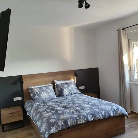 Appartamento In With Sea View, Balcony, Air Conditioning, Wifi 5075-1