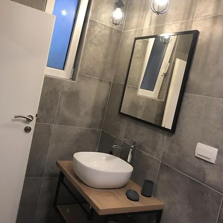 In With Sea View, Balcony, Air Conditioning, Wifi 5075-1
