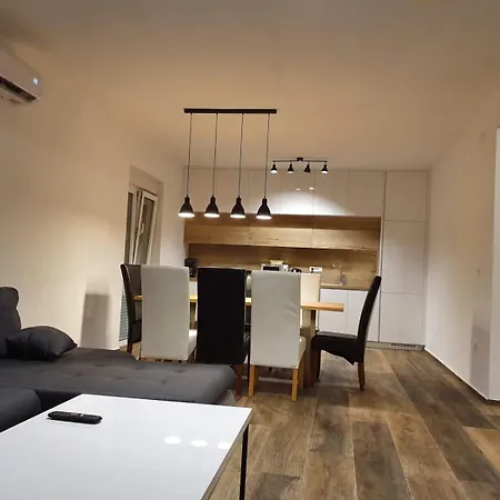 In With Sea View, Balcony, Air Conditioning, Wifi 5075-1 Turanj